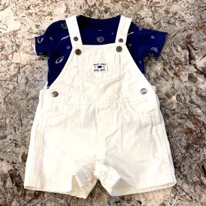 Carter’s, like new, navy and white overalls.